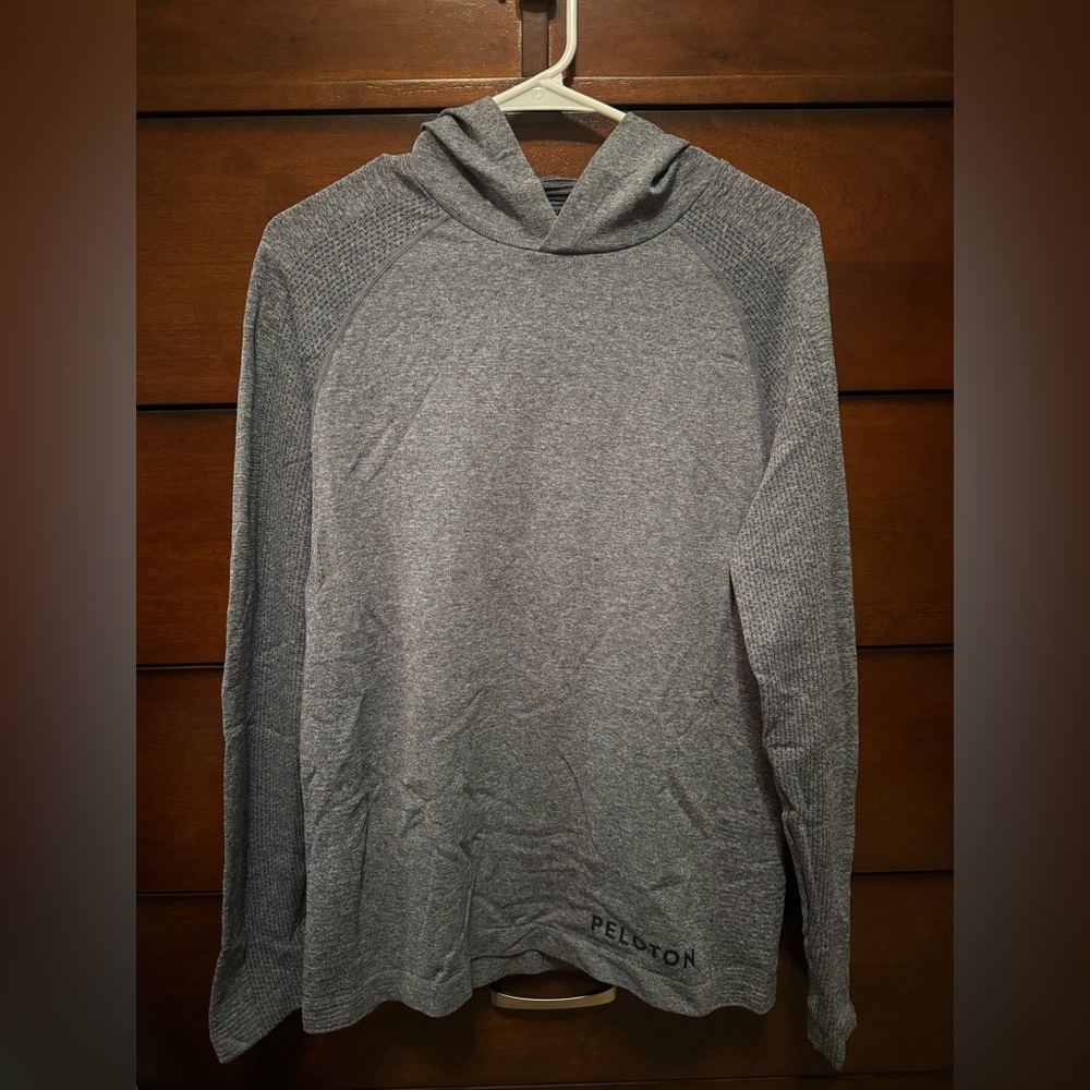 Peloton Pullover Gray Men’s Small